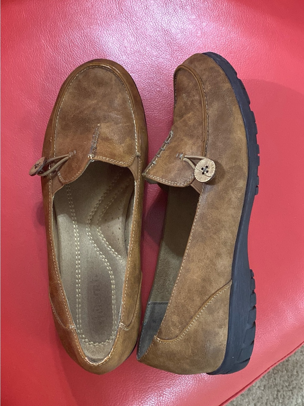 White Mountain Women's Brown Suede Slip-On Loafers